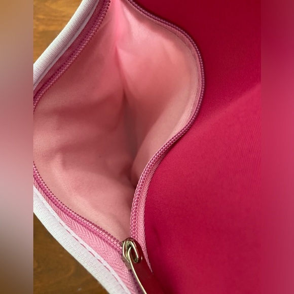 Hello Kitty Pink Neoprene Tablet Case Padded Protector - Picture 5 of 8